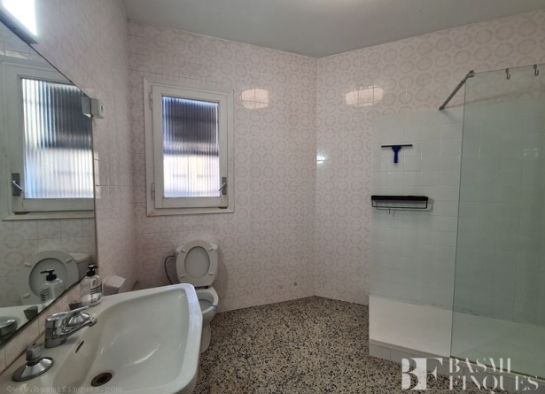 <es>BAÑO COMPLETO</es><ca>BAÑO COMPLETO</ca><en>BAÑO COMPLETO</en><fr>BAÑO COMPLETO</fr>