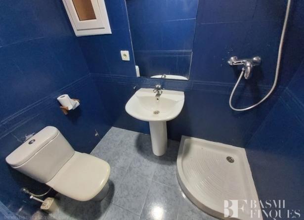 <es>BAÑO 1</es><ca>BAÑO 1</ca><en>BAÑO 1</en><fr>BAÑO 1</fr>