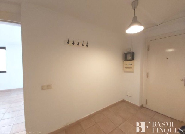 <es>ENTRADA</es><ca>ENTRADA</ca><en>ENTRADA</en><fr>ENTRADA</fr>