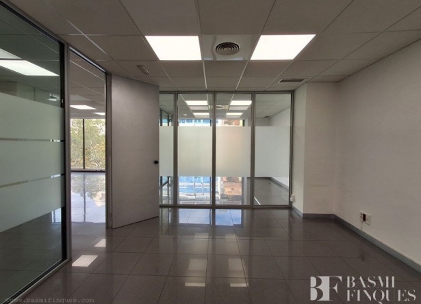 <es>image017</es><ca>image017</ca><en>image017</en><fr>image017</fr>