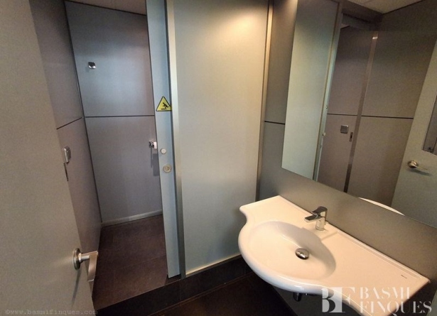 <es>image018</es><ca>image018</ca><en>image018</en><fr>image018</fr>