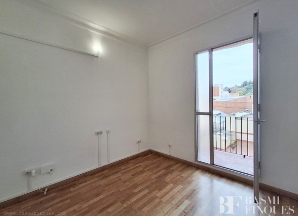 <es>image007</es><ca>image007</ca><en>image007</en><fr>image007</fr>