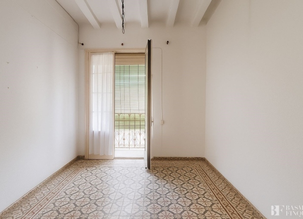 <es>SALÓN-COMEDOR</es><ca>SALÓN-COMEDOR</ca><en>SALÓN-COMEDOR</en><fr>SALÓN-COMEDOR</fr>