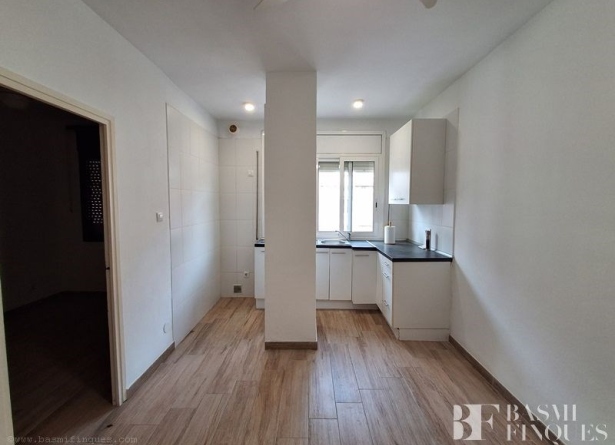 <es>SALÓN Y COCINA</es><ca>SALÓN Y COCINA</ca><en>SALÓN Y COCINA</en><fr>SALÓN Y COCINA</fr>