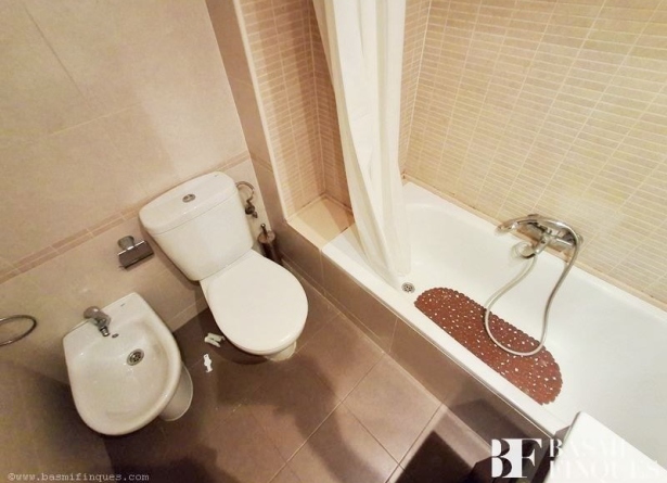 <es>BAÑO</es><ca>BAÑO</ca><en>BAÑO</en><fr>BAÑO</fr>