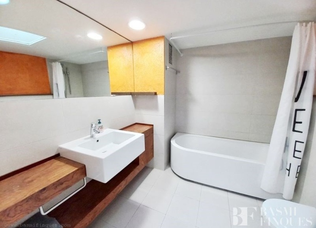<es>BAÑO COMPLETO</es><ca>BAÑO COMPLETO</ca><en>BAÑO COMPLETO</en><fr>BAÑO COMPLETO</fr>