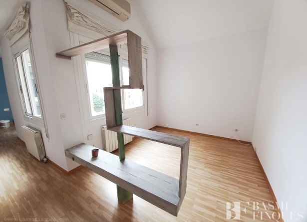 <es>SALÓN-COMEDOR</es><ca>SALÓN-COMEDOR</ca><en>SALÓN-COMEDOR</en><fr>SALÓN-COMEDOR</fr>