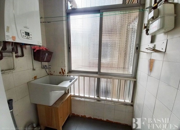 <es>GALERÍA</es><ca>GALERÍA</ca><en>GALERÍA</en><fr>GALERÍA</fr>