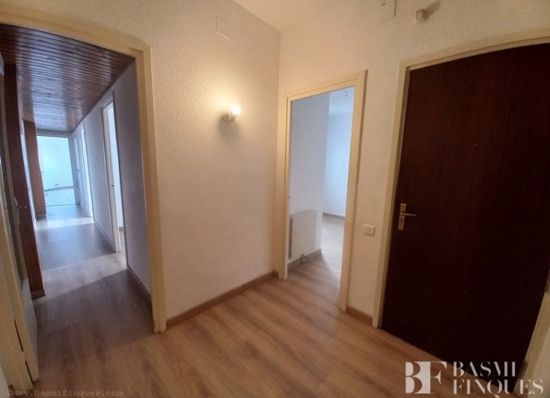 <es>ENTRADA</es><ca>ENTRADA</ca><en>ENTRADA</en><fr>ENTRADA</fr>