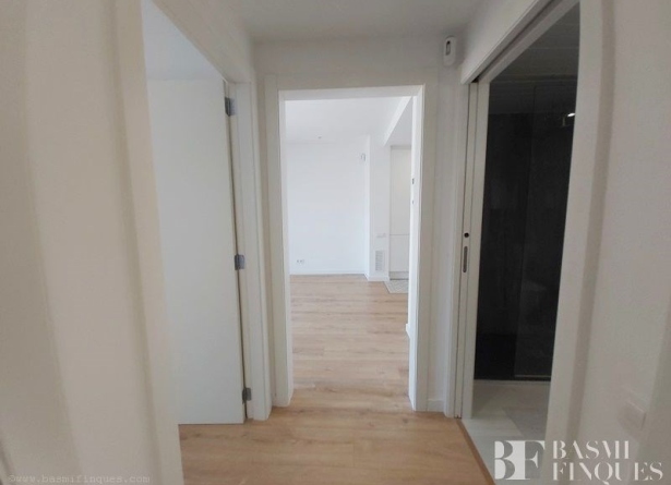 <es>PASILLO</es><ca>PASILLO</ca><en>PASILLO</en><fr>PASILLO</fr>