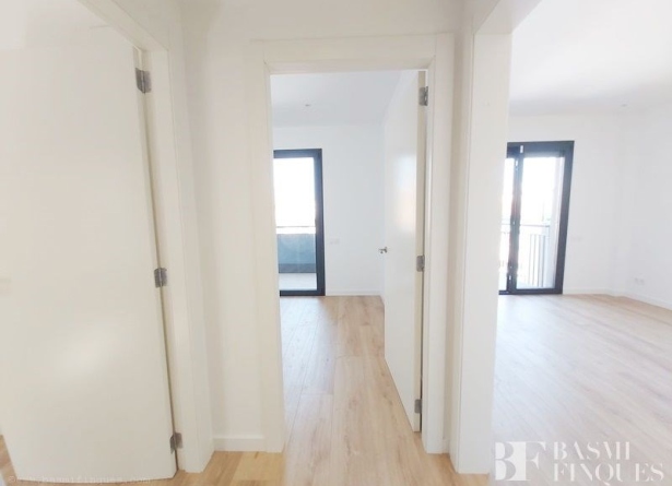 <es>VISTA DE HABITACIÓN Y SALÓN</es><ca>VISTA DE HABITACIÓN Y SALÓN</ca><en>VISTA DE HABITACIÓN Y SALÓN</en><fr>VISTA DE HABITACIÓN Y SALÓN</fr>