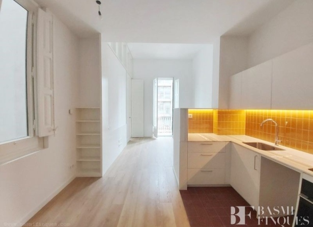 <es>COCINA Y SALÓN</es><ca>COCINA Y SALÓN</ca><en>COCINA Y SALÓN</en><fr>COCINA Y SALÓN</fr>