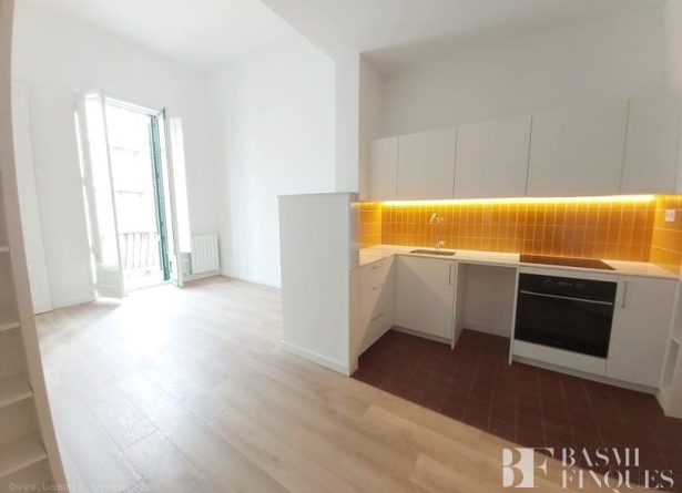 <es>COCINA Y SALÓN</es><ca>COCINA Y SALÓN</ca><en>COCINA Y SALÓN</en><fr>COCINA Y SALÓN</fr>