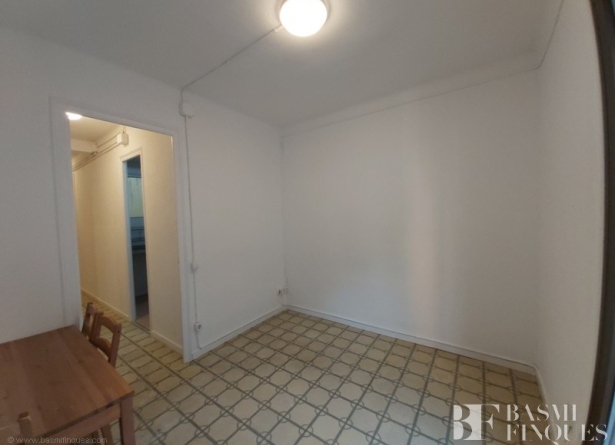 <es>SALÓN-COMEDOR</es><ca>SALÓN-COMEDOR</ca><en>SALÓN-COMEDOR</en><fr>SALÓN-COMEDOR</fr>