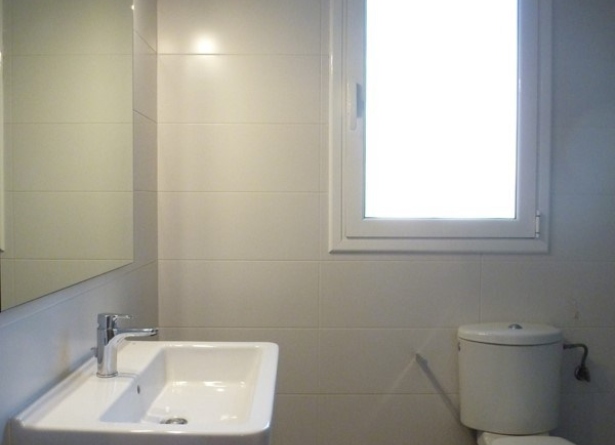 <es>baño1</es><ca>baño1</ca><en>baño1</en><fr>baño1</fr>