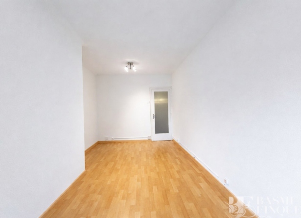 <es>SALÓN-COMEDOR</es><ca>SALÓN-COMEDOR</ca><en>SALÓN-COMEDOR</en><fr>SALÓN-COMEDOR</fr>