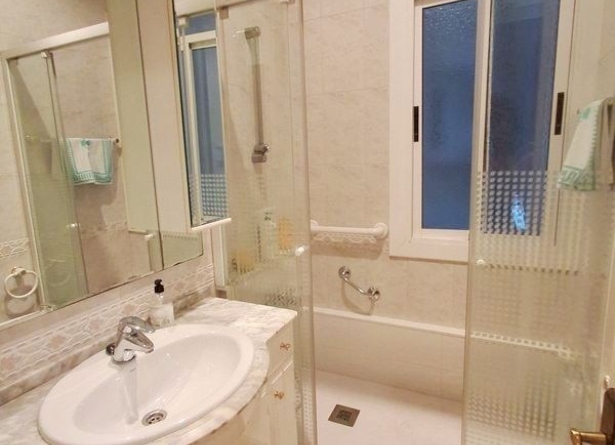 <es>BAÑO COMPLETO</es><ca>BAÑO COMPLETO</ca><en>BAÑO COMPLETO</en><fr>BAÑO COMPLETO</fr>