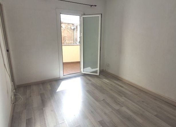 <es>SALÓN- COMEDOR</es><ca>SALÓN- COMEDOR</ca><en>SALÓN- COMEDOR</en><fr>SALÓN- COMEDOR</fr>