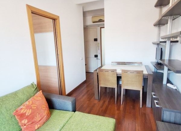 <es>SALÓN-COMEDOR</es><ca>SALÓN-COMEDOR</ca><en>SALÓN-COMEDOR</en><fr>SALÓN-COMEDOR</fr>