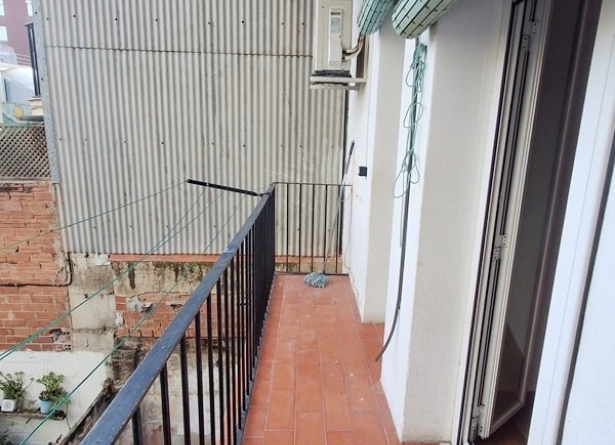 <es>BALCÓN</es><ca>Balcó</ca><en>BALCÓN</en><fr>BALCÓN</fr>