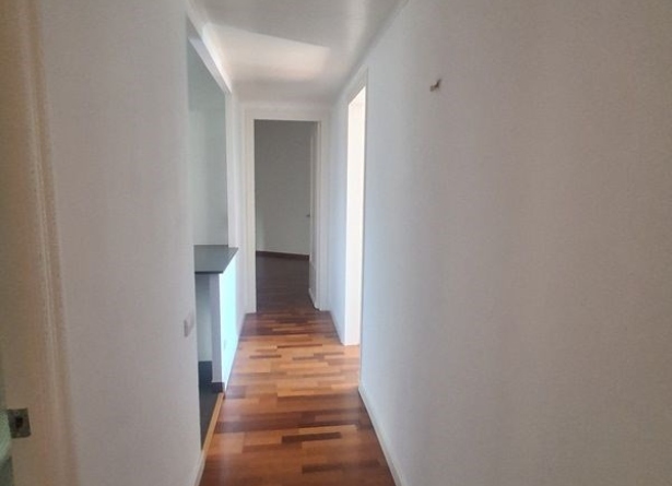 <es>PASILLO</es><ca>PASILLO</ca><en>PASILLO</en><fr>PASILLO</fr>