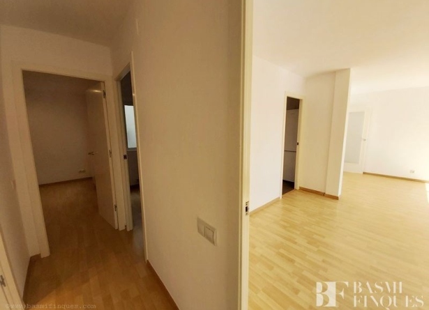<es>VISTA DE PASILLO Y SALÓN</es><ca>VISTA DE PASILLO Y SALÓN</ca><en>VISTA DE PASILLO Y SALÓN</en><fr>VISTA DE PASILLO Y SALÓN</fr>